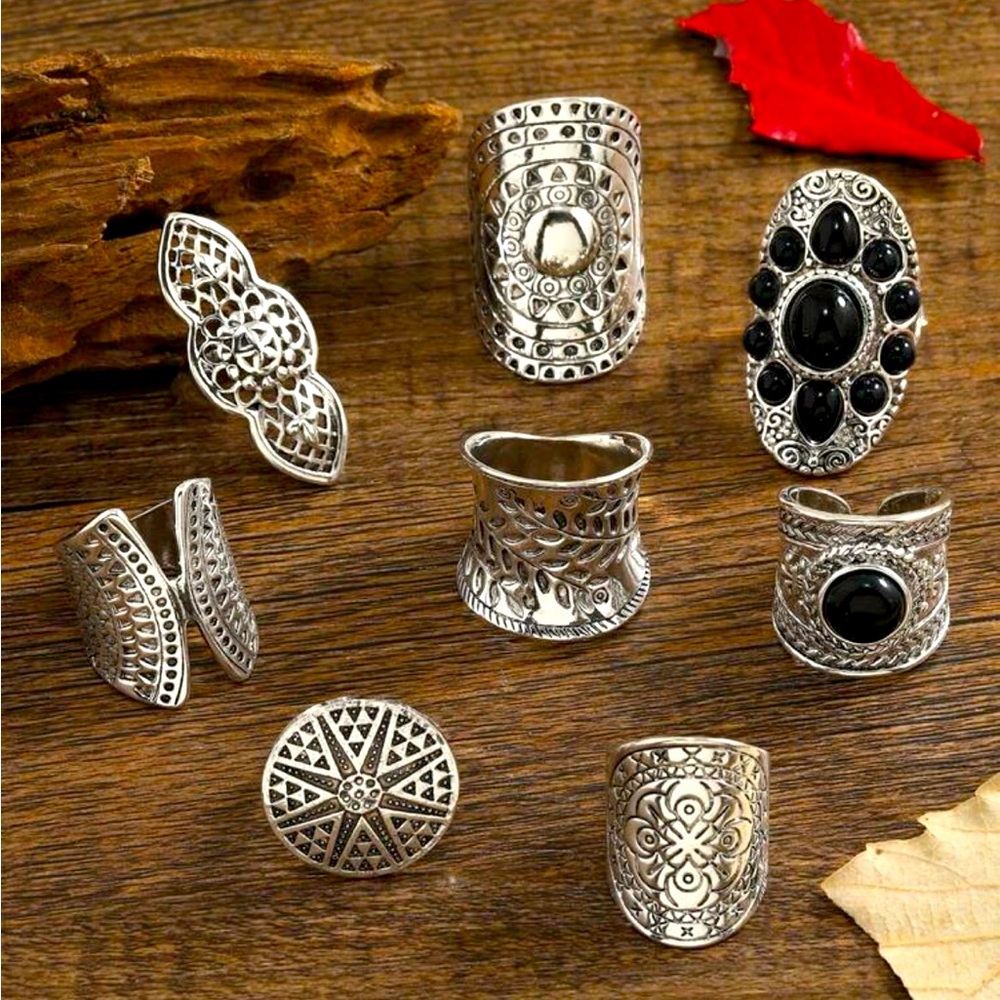 Elegant 8 piece Vintage Black Agate Ring Set